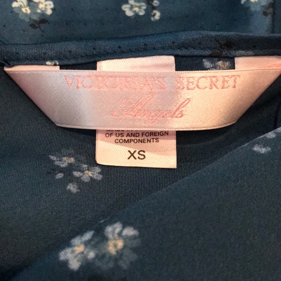 Victoria’s Secret Sexy Silk and lace baby doll - Picture 5 of 8